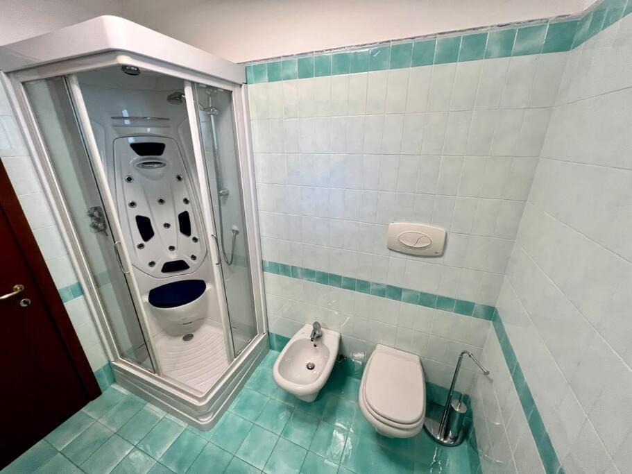 Апартаменти Beija Flor-Trilocale Piazza Garibaldi N18 Дезенцано-дель-Гарда Екстер'єр фото